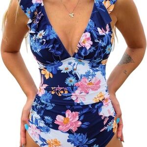 CUPSHE Women's Ruffled One Piece Swimsuit V Neck Lace Up